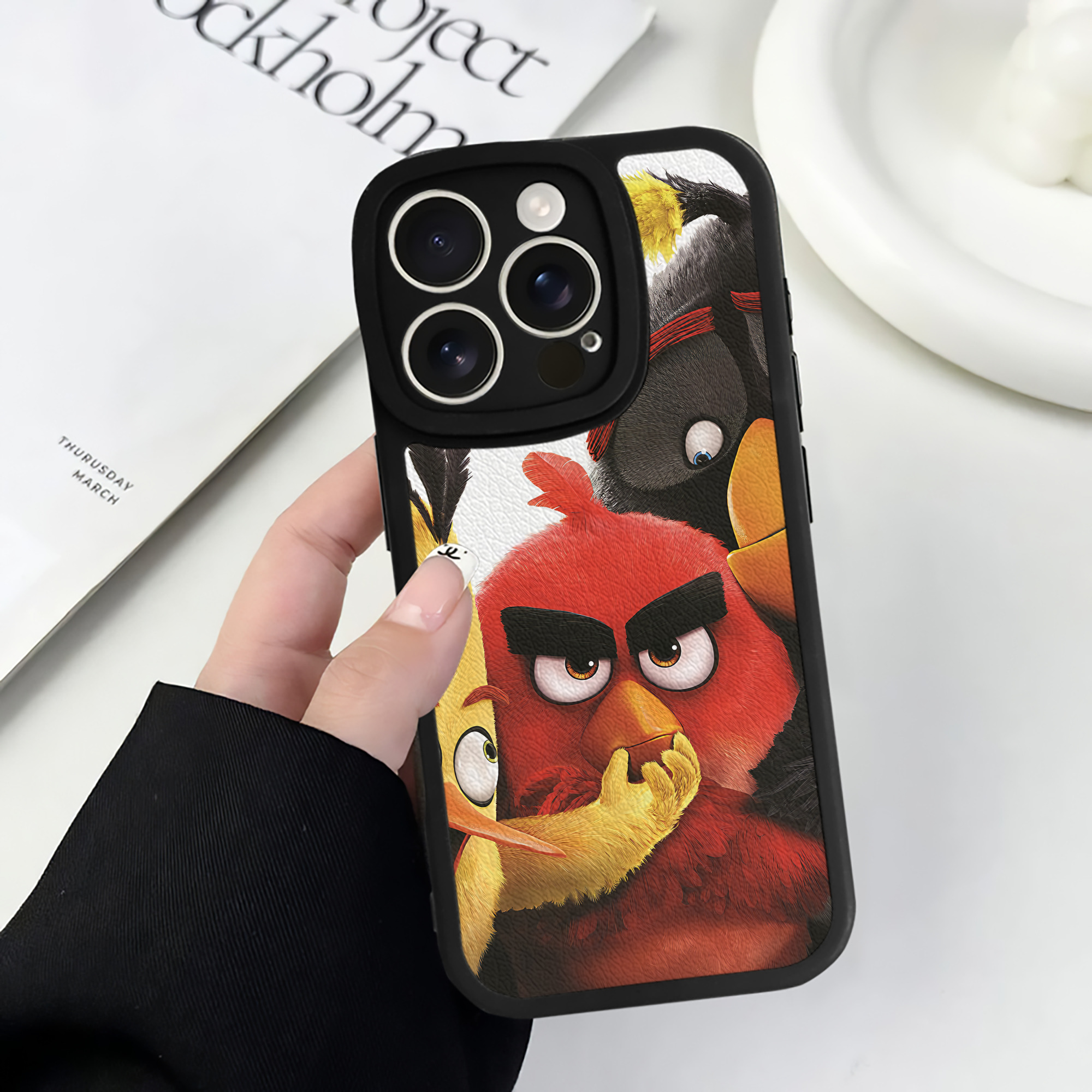 （画像用） Angry Birds アングリーバード 【iPhone 16シリーズ対応】シリコンスマホケース（レザー調） 材質：シリコン